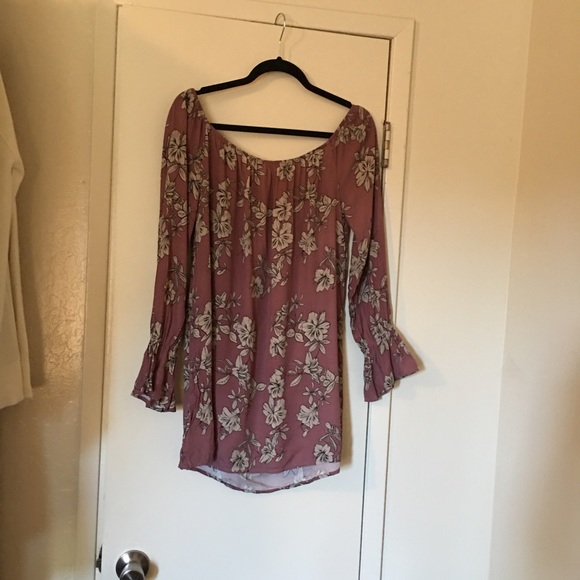 Tobi Off Shoulder Burgundy Peasant Top - Picture 2 of 7